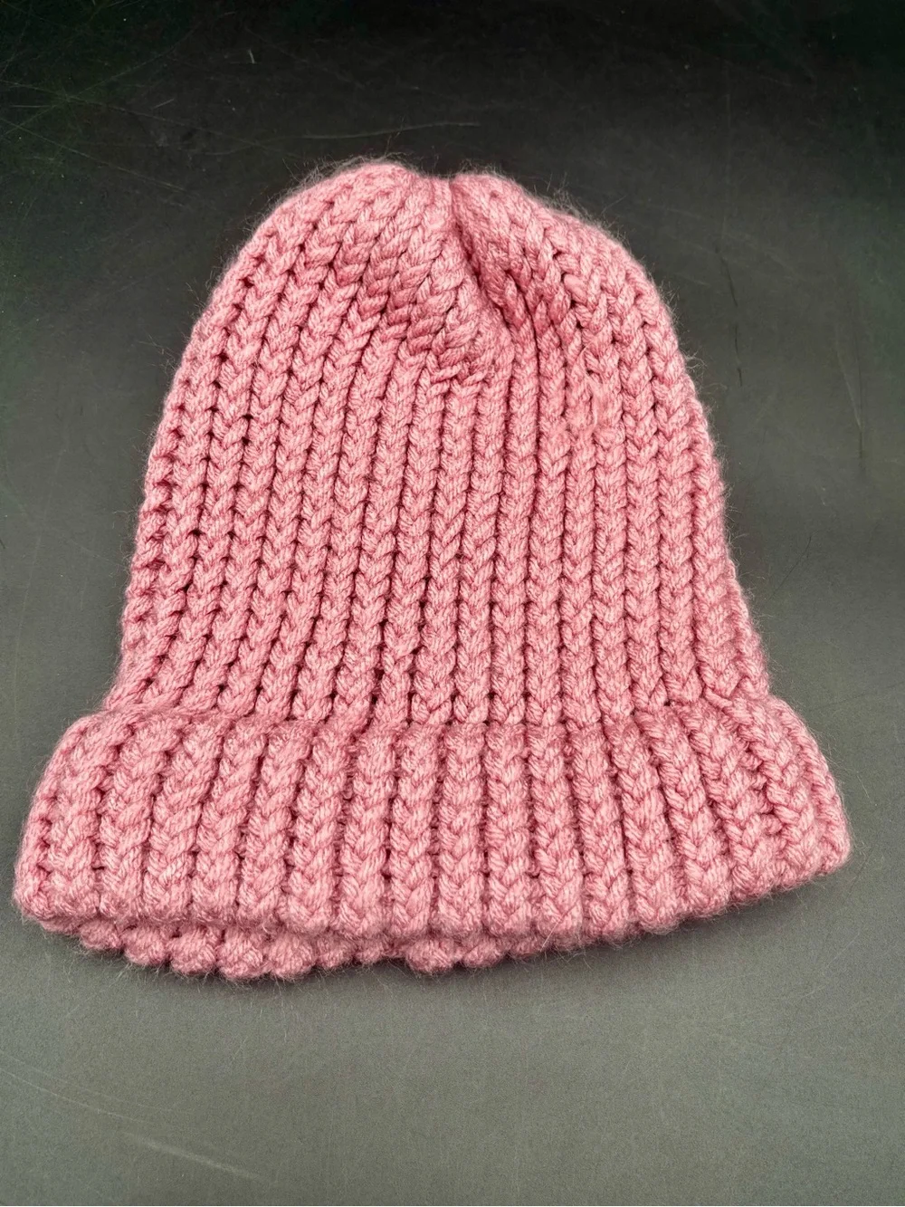 ✨ Chunky Knit Pink Beanie — Great Condition! ✨